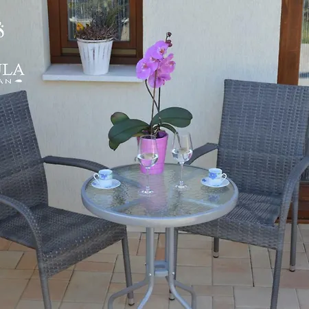 Mandula Apartment